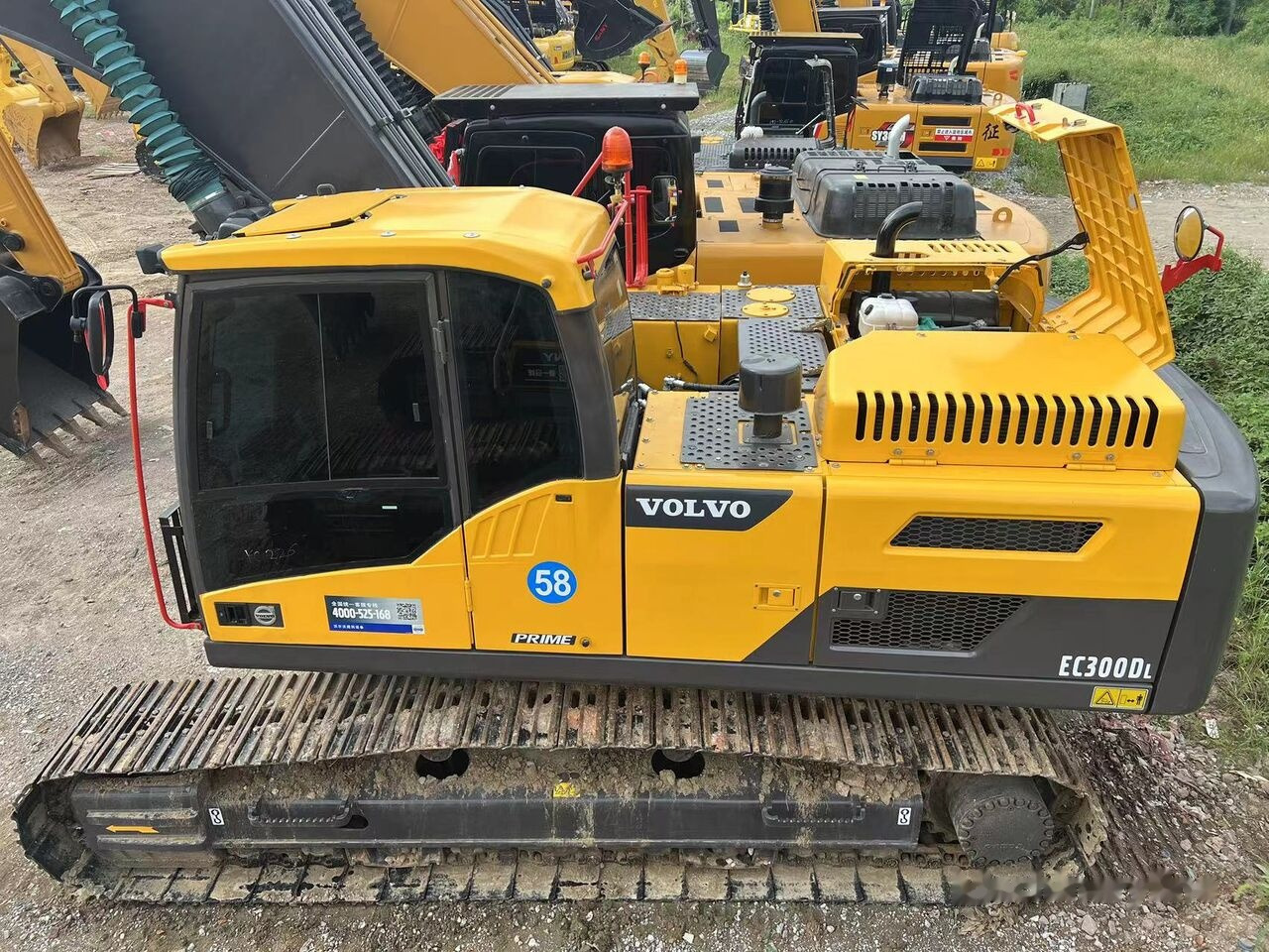 Máy xúc bánh xích Volvo EC300D: hình 9 Máy xúc bánh xích Volvo EC300D: hình 9