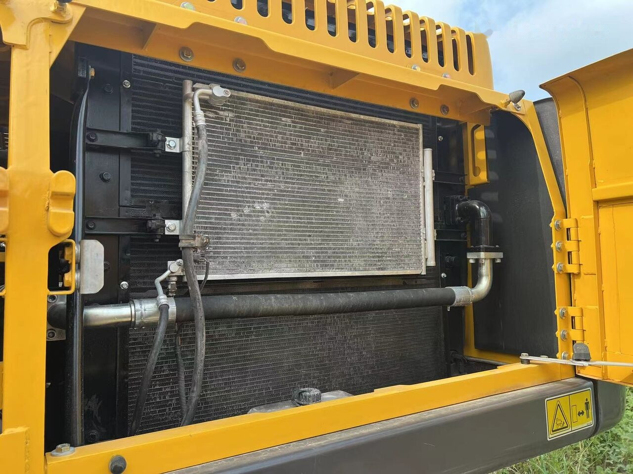 Máy xúc bánh xích Volvo EC300D: hình 10 Máy xúc bánh xích Volvo EC300D: hình 10