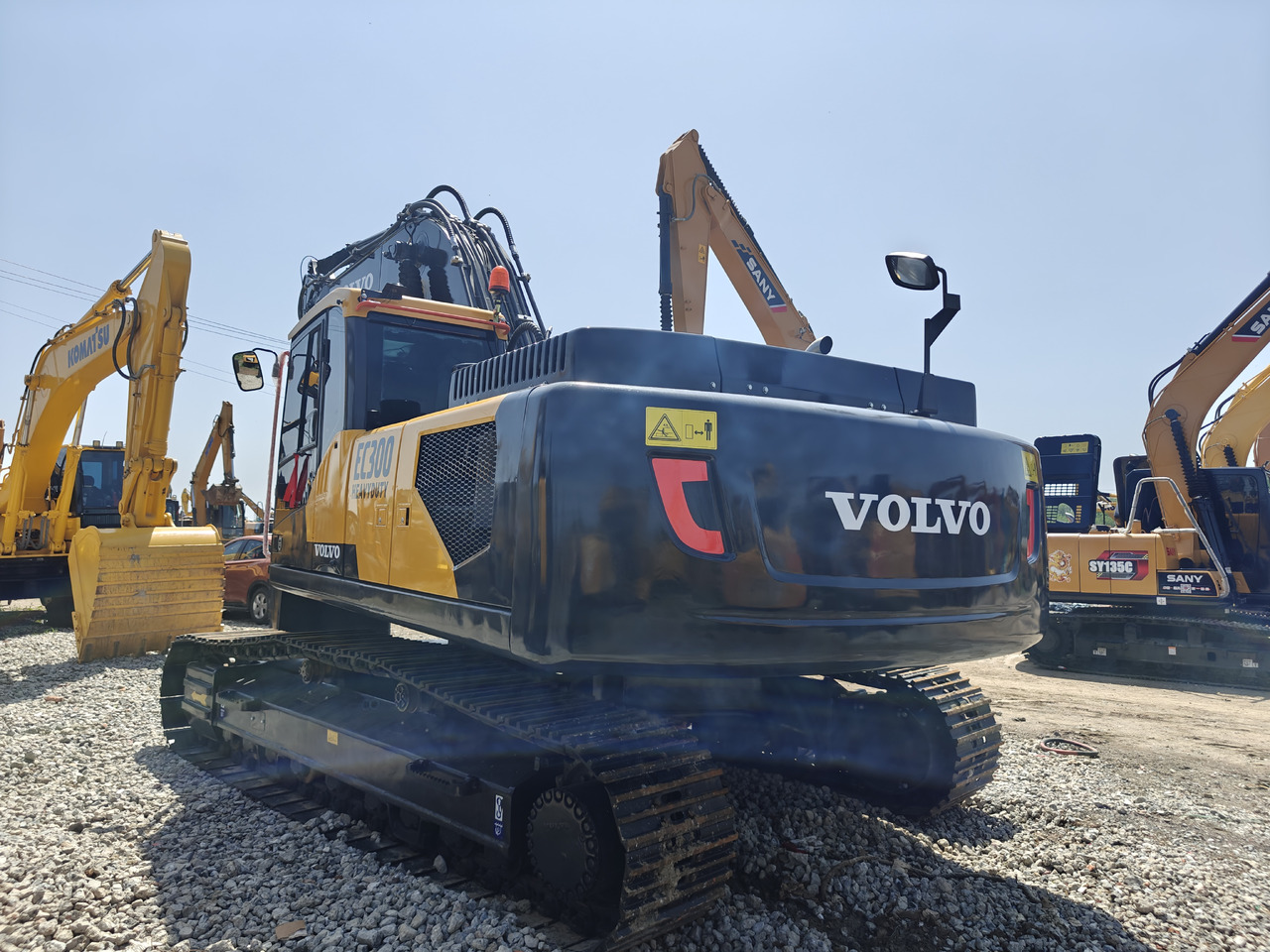 Volvo EC300DL - Máy xúc bánh xích: hình 4 Volvo EC300DL - Máy xúc bánh xích: hình 4