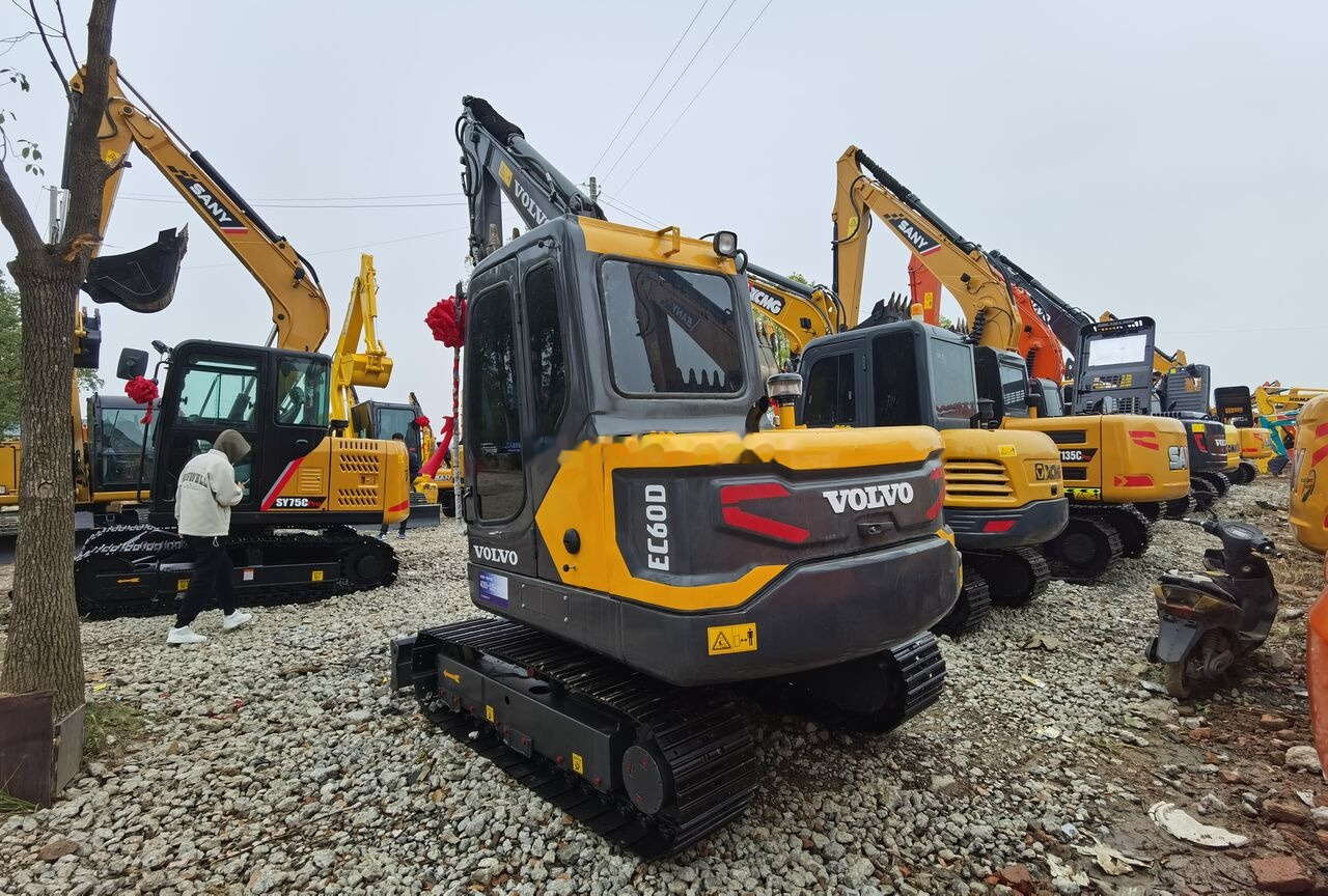 Volvo EC60D - Máy xúc mini: hình 1 Volvo EC60D - Máy xúc mini: hình 1