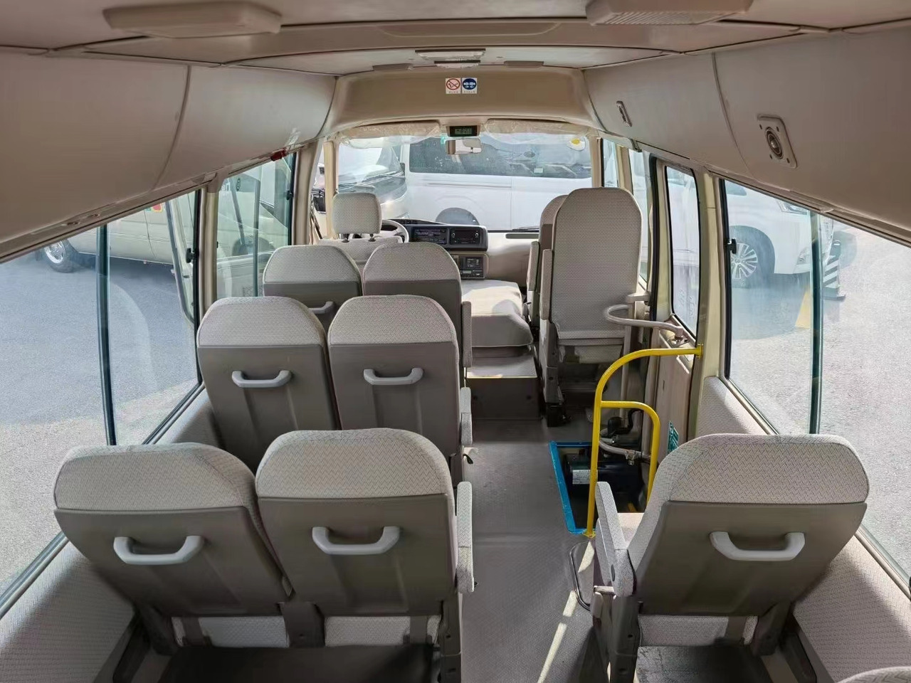 TOYOTA COASTER - Xe bus: hình 4 TOYOTA COASTER - Xe bus: hình 4