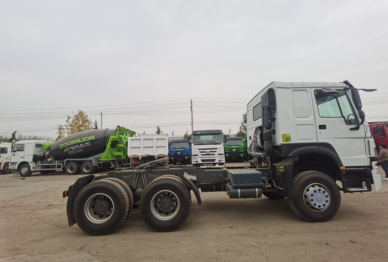 SINOTRUK Howo trailer head - Xe đầu kéo: hình 2 SINOTRUK Howo trailer head - Xe đầu kéo: hình 2