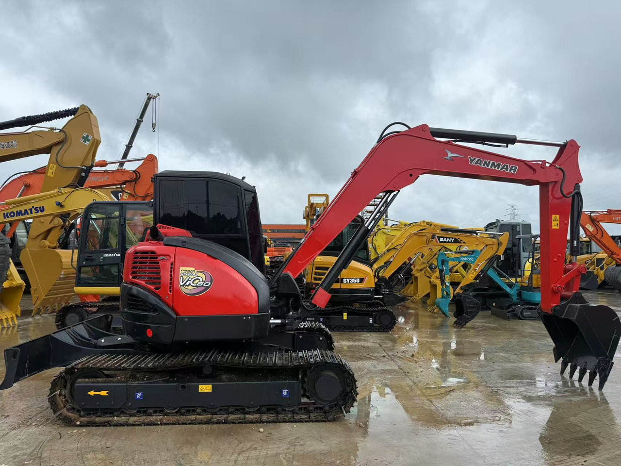 YANMAR VIO80 - Máy xúc mini: hình 5 YANMAR VIO80 - Máy xúc mini: hình 5