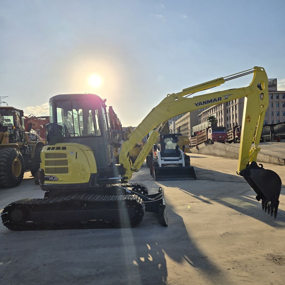 Máy xúc mini Yanmar VIO55: hình 6