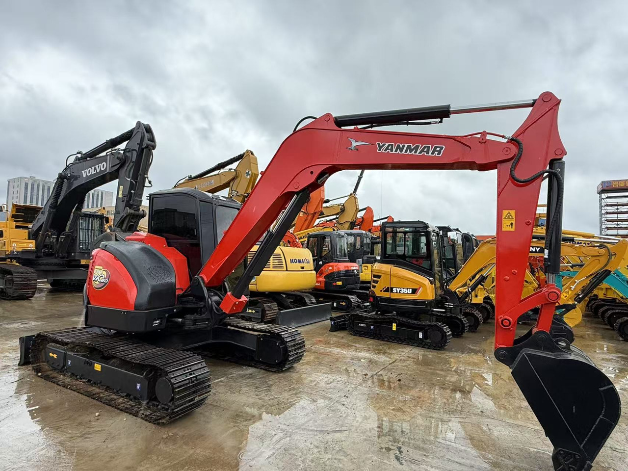 Yanmar Vio80 - Máy xúc mini: hình 2 Yanmar Vio80 - Máy xúc mini: hình 2