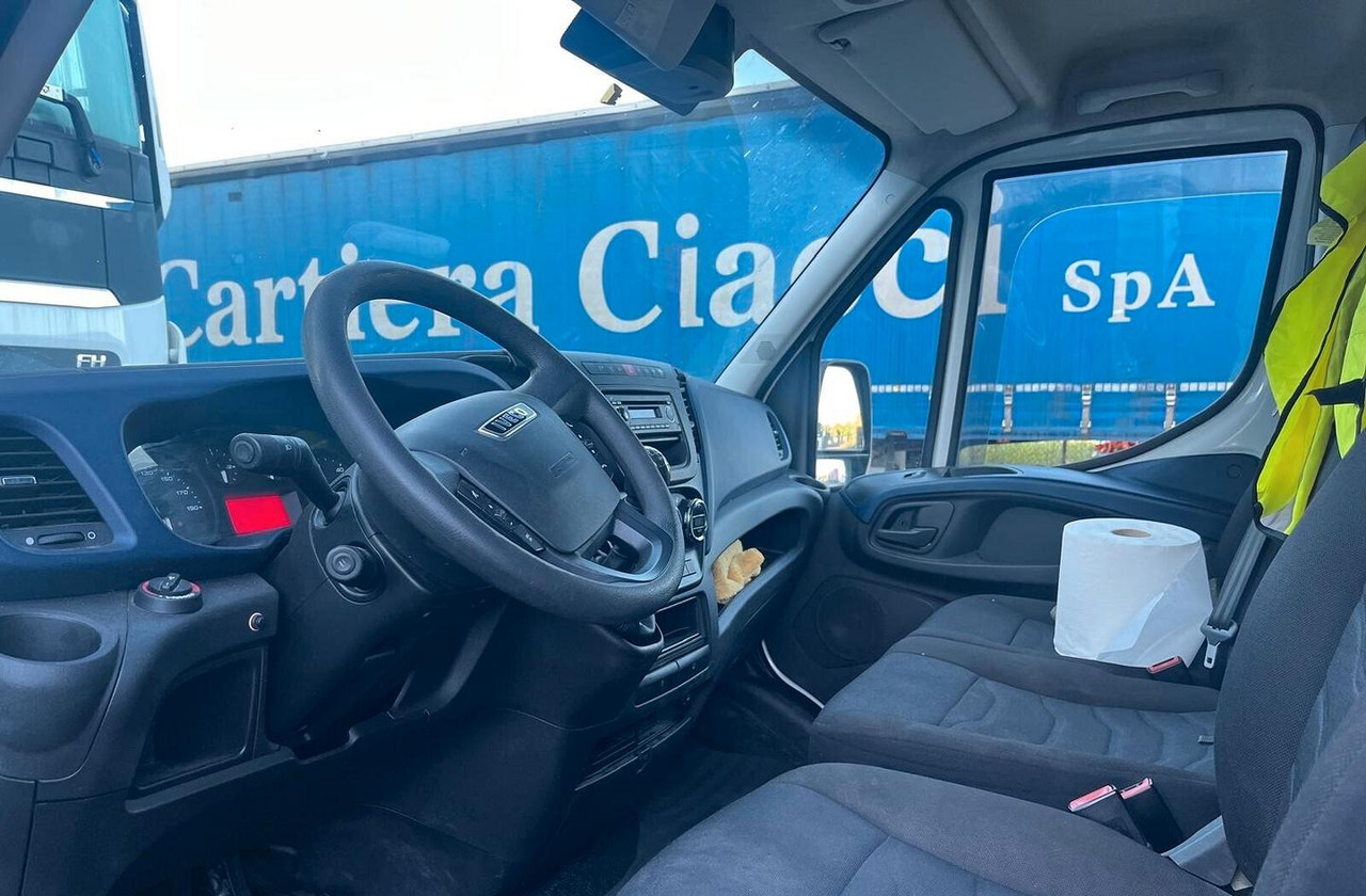 Iveco Daily 35-160 Passo Lungo e Tetto Alto - Xe van chở hàng: hình 3 Iveco Daily 35-160 Passo Lungo e Tetto Alto - Xe van chở hàng: hình 3