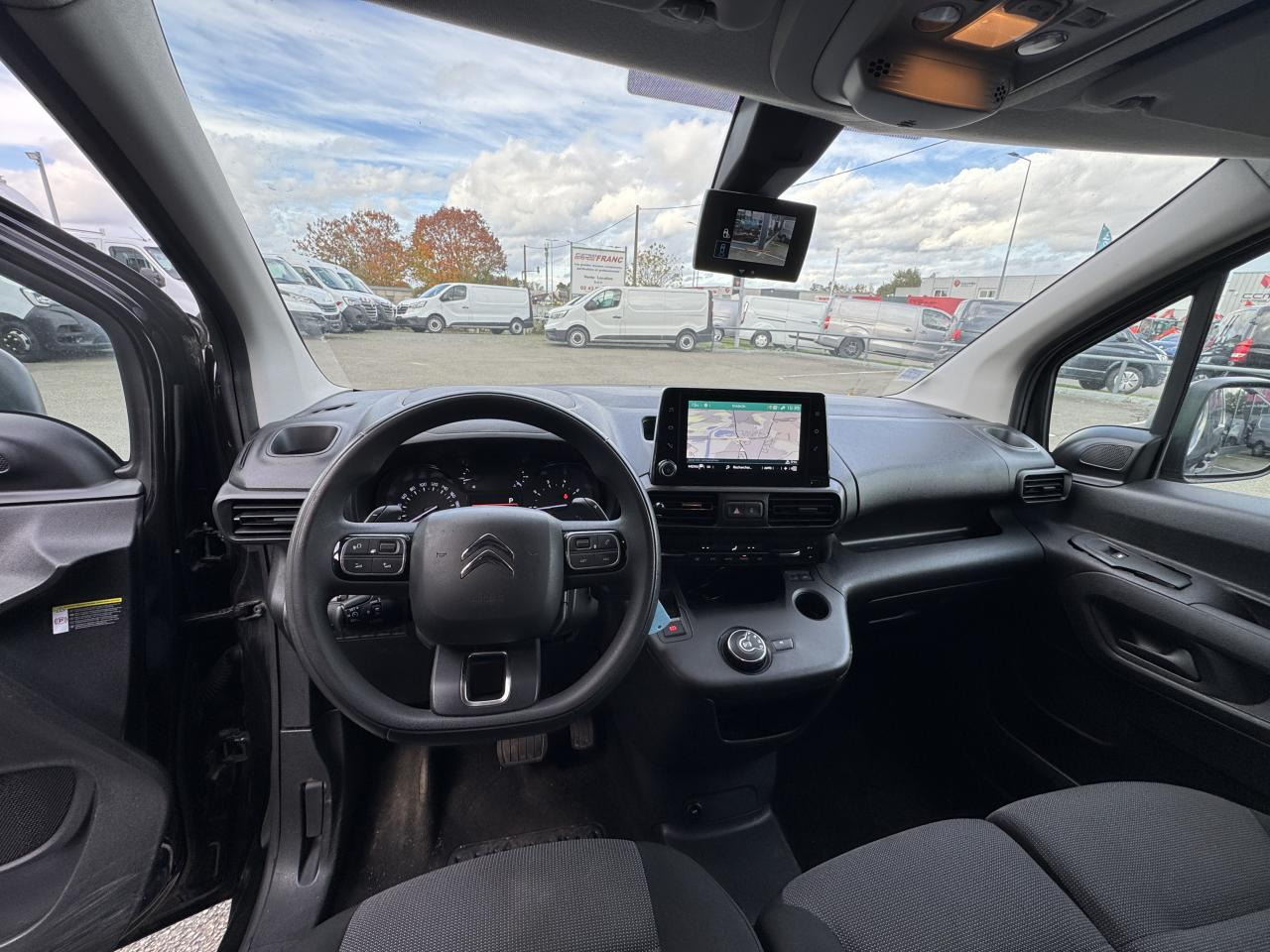 CITROEN Berlingo 1.5 BlueHDi S&S - 130 - BV EAT8 III FOURGON Fourgon M Driver 650 kg PHASE 1 - Xe van chở hàng: hình 3 CITROEN Berlingo 1.5 BlueHDi S&S - 130 - BV EAT8 III FOURGON Fourgon M Driver 650 kg PHASE 1 - Xe van chở hàng: hình 3