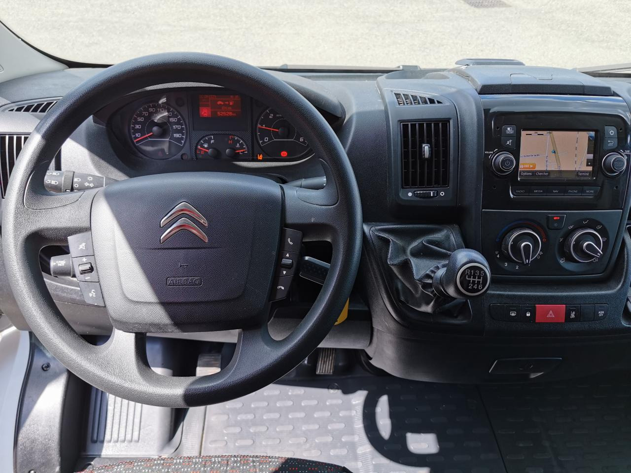 CITROEN Jumper 3.5t L2H2 2.2 HDi S&S - 140 III FOURGON TOLE Fourgon Tolé 35 L2H2 PHASE 3 - Xe van chở hàng: hình 4 CITROEN Jumper 3.5t L2H2 2.2 HDi S&S - 140 III FOURGON TOLE Fourgon Tolé 35 L2H2 PHASE 3 - Xe van chở hàng: hình 4