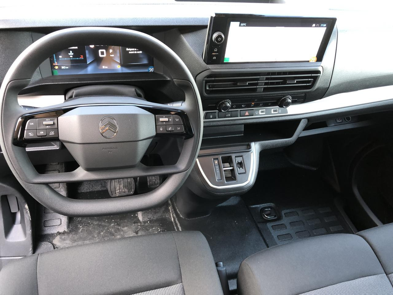 CITROEN Jumpy M 2.0 BlueHDi - 180 S&S - BV EAT8 III FOURGON . PHASE 2 - Xe van chở hàng: hình 4 CITROEN Jumpy M 2.0 BlueHDi - 180 S&S - BV EAT8 III FOURGON . PHASE 2 - Xe van chở hàng: hình 4