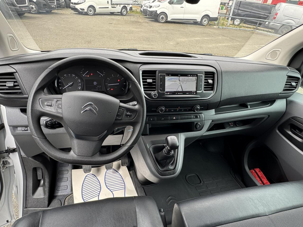 Citroen Jumpy M 1.5 BLUEHDI 120CH S&S DRIVER - Xe van chở hàng: hình 3 Citroen Jumpy M 1.5 BLUEHDI 120CH S&S DRIVER - Xe van chở hàng: hình 3
