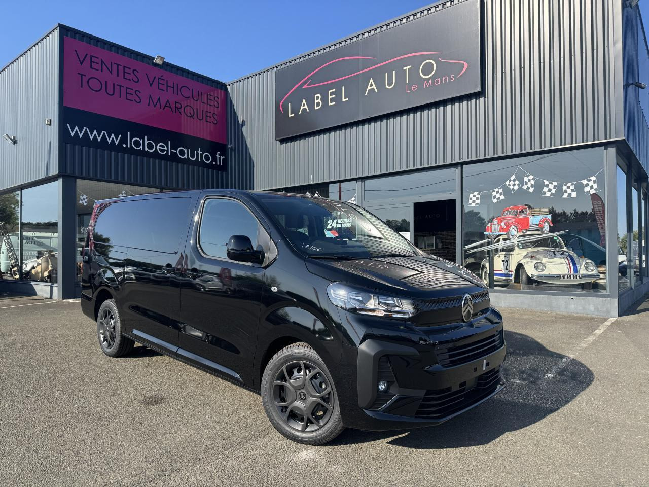 Citroen Jumpy XL 2.0 BLUEHDI 180CH S&S CABINE APPROFONDIE FIXE EAT8 5 PLACES - Xe tải van: hình 1 Citroen Jumpy XL 2.0 BLUEHDI 180CH S&S CABINE APPROFONDIE FIXE EAT8 5 PLACES - Xe tải van: hình 1