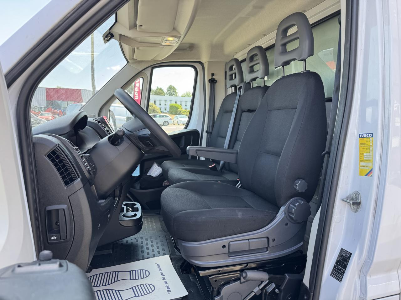 Fiat Ducato 3.5 L H3-POWER 140CH MAXI CAISSE 20M³ + HAYON 750KG + AUVENT PACK PRO - Xe tải nhỏ thùng kín: hình 5 Fiat Ducato 3.5 L H3-POWER 140CH MAXI CAISSE 20M³ + HAYON 750KG + AUVENT PACK PRO - Xe tải nhỏ thùng kín: hình 5