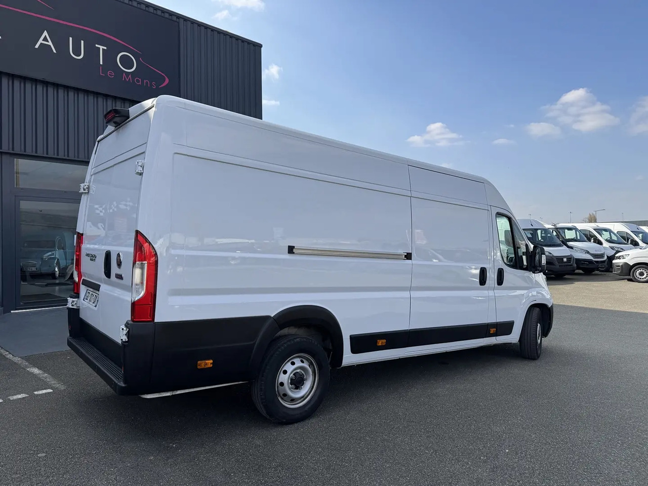 Fiat Ducato 3.5 MAXI HD XL H2 2.3 MULTIJET 160CH EVOLUZIONE - Xe van chở hàng: hình 5 Fiat Ducato 3.5 MAXI HD XL H2 2.3 MULTIJET 160CH EVOLUZIONE - Xe van chở hàng: hình 5