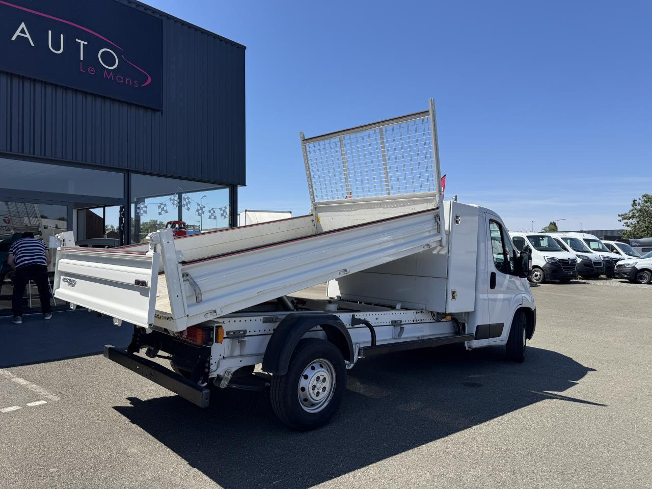Fiat Ducato 3.5 MAXI L 2.3 MULTIJET 160CH BENNE ACIER PACK PRO NAV + COFFRE JPM - Xe ben nhỏ: hình 5 Fiat Ducato 3.5 MAXI L 2.3 MULTIJET 160CH BENNE ACIER PACK PRO NAV + COFFRE JPM - Xe ben nhỏ: hình 5