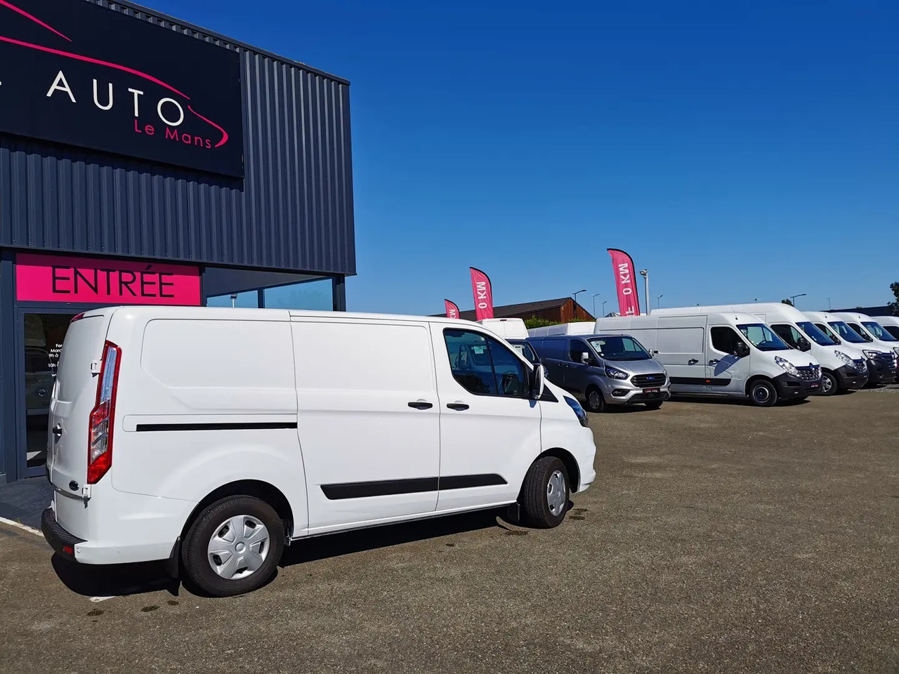 Ford Transit Custom 280 L1H1 2.0 ECOBLUE 130 S&S TREND BUSINESS BVA6 - Xe van chở hàng: hình 5 Ford Transit Custom 280 L1H1 2.0 ECOBLUE 130 S&S TREND BUSINESS BVA6 - Xe van chở hàng: hình 5