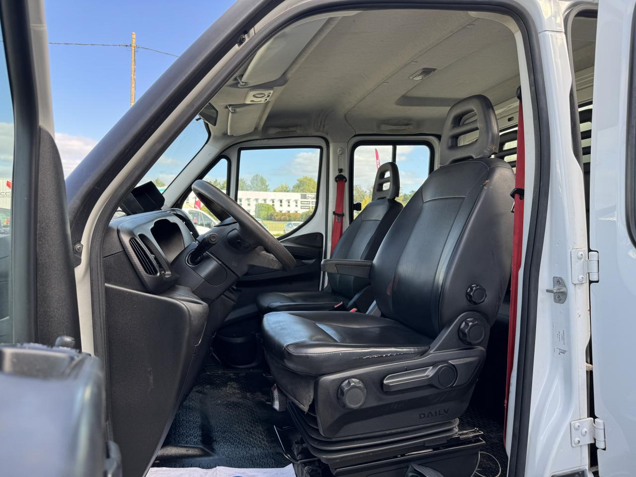 IVECO Daily 35 C 16 D S&S (Quad-Leaf) CHASSIS DOUBLE CABINE 2014 35C/35S CHASSIS CABINE DOUBLE Chassi - Xe ben nhỏ, Xe tải van: hình 4 IVECO Daily 35 C 16 D S&S (Quad-Leaf) CHASSIS DOUBLE CABINE 2014 35C/35S CHASSIS CABINE DOUBLE Chassi - Xe ben nhỏ, Xe tải van: hình 4