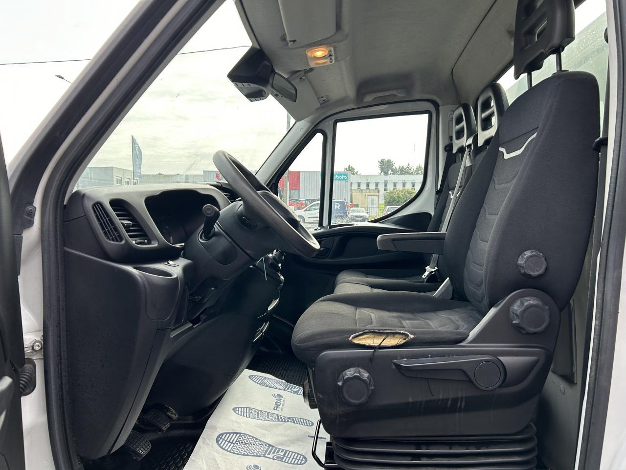IVECO Daily 35 C 16H BENNE + COFFRE 3.0 160CH - Xe ben nhỏ: hình 5 IVECO Daily 35 C 16H BENNE + COFFRE 3.0 160CH - Xe ben nhỏ: hình 5