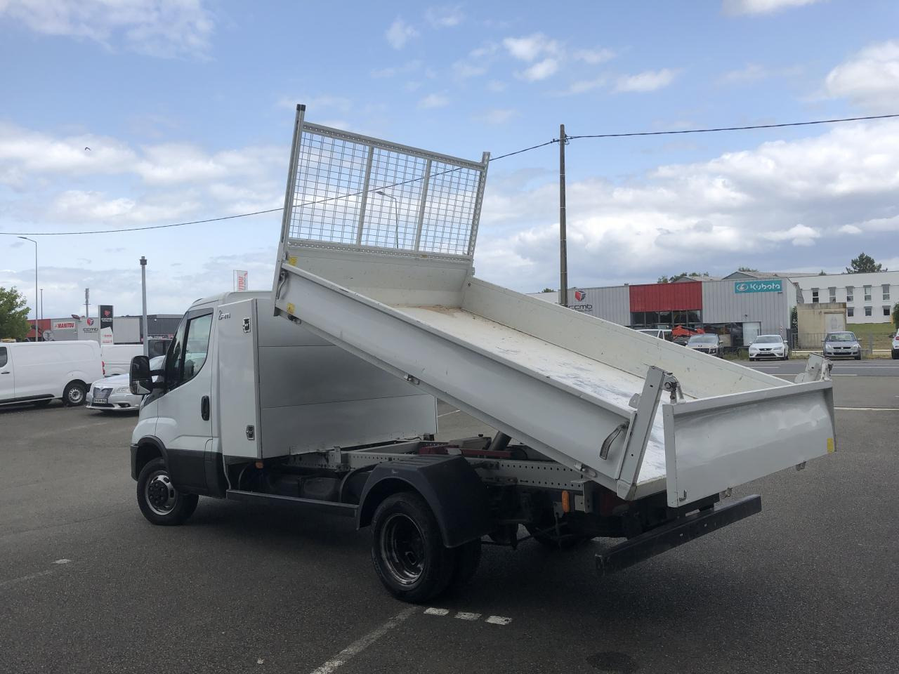 Xe ben nhỏ IVECO Daily 35C16 3T5 BENNE + COFFRE RJ 3.0L 160CH: hình 9 Xe ben nhỏ IVECO Daily 35C16 3T5 BENNE + COFFRE RJ 3.0L 160CH: hình 9