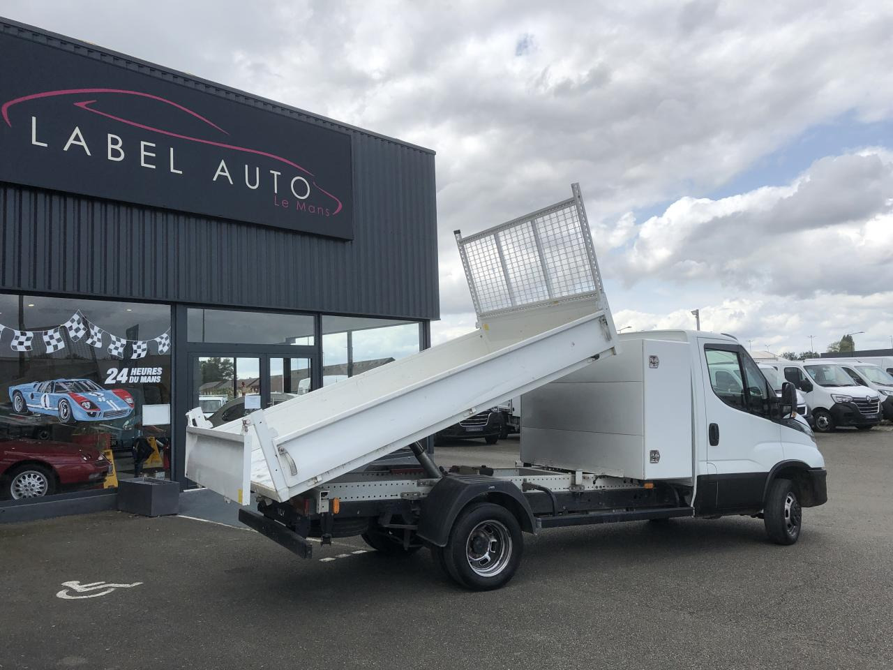 Xe ben nhỏ IVECO Daily 35C16 3T5 BENNE + COFFRE RJ 3.0L 160CH: hình 8 Xe ben nhỏ IVECO Daily 35C16 3T5 BENNE + COFFRE RJ 3.0L 160CH: hình 8