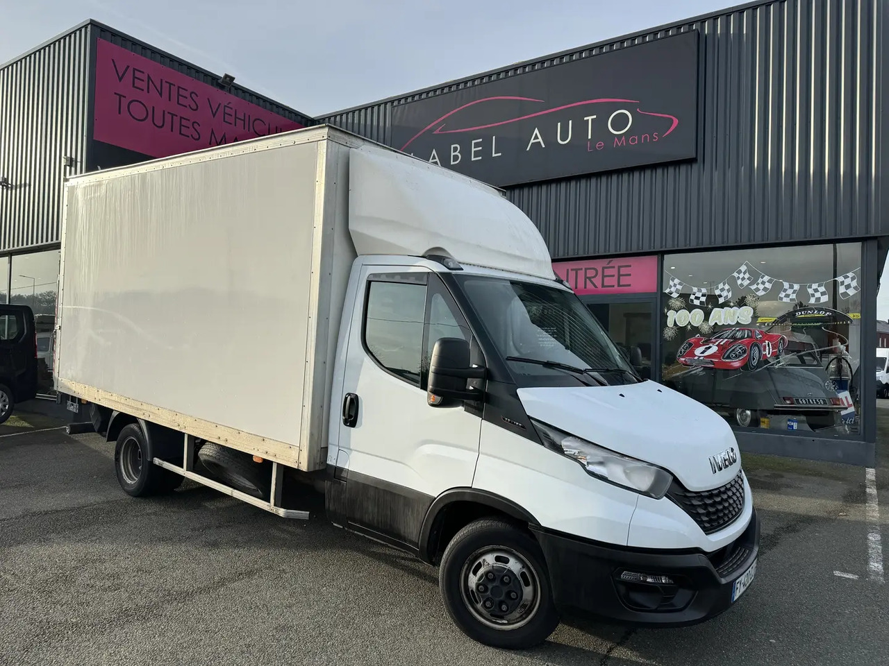 Iveco Daily 35C16H3.0 D EMPATTEMENT 4100 - Xe tải nhỏ thùng kín: hình 1 Iveco Daily 35C16H3.0 D EMPATTEMENT 4100 - Xe tải nhỏ thùng kín: hình 1
