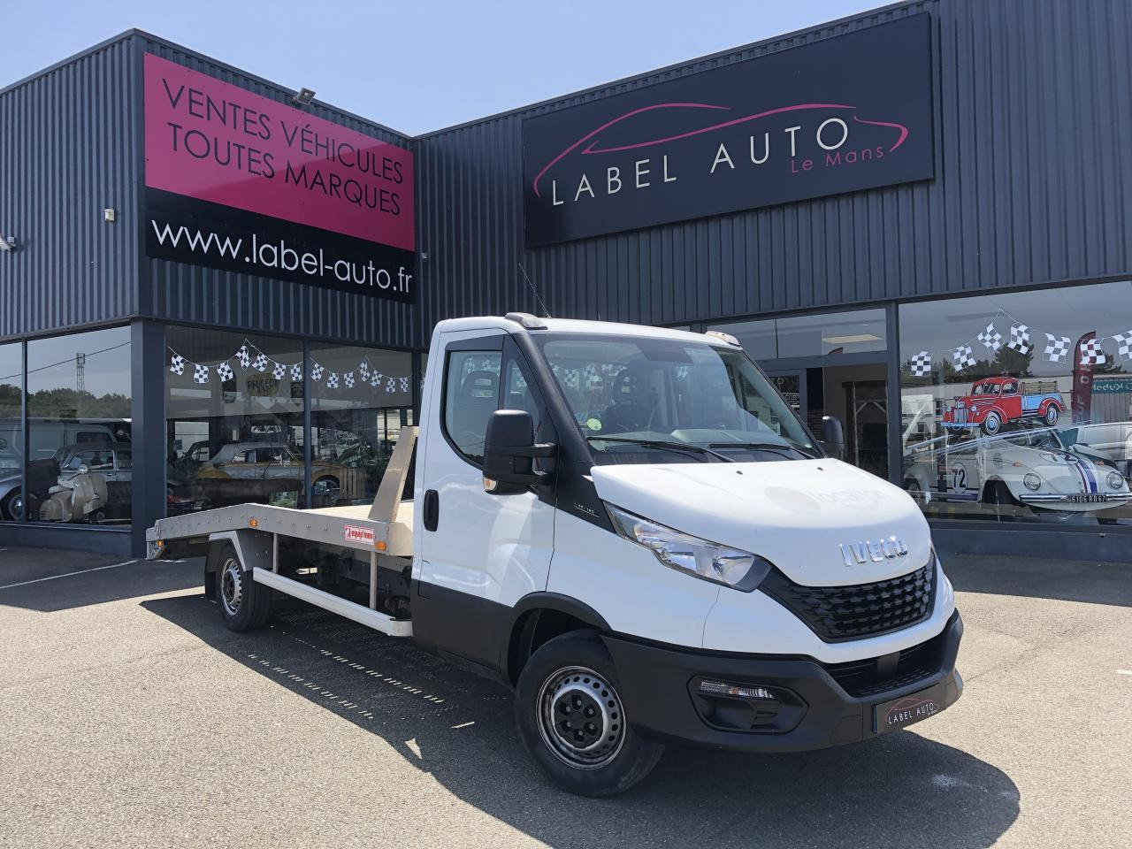 Iveco Daily IVECO PORTE VOITURE DEPANNEUSE 35 S 16 3L0 160 CH EMPATTEMENT 4100 PLATEAU FIX'ALU EQUIP'M - Xe tải chuyên chở tự động: hình 2 Iveco Daily IVECO PORTE VOITURE DEPANNEUSE 35 S 16 3L0 160 CH EMPATTEMENT 4100 PLATEAU FIX'ALU EQUIP'M - Xe tải chuyên chở tự động: hình 2