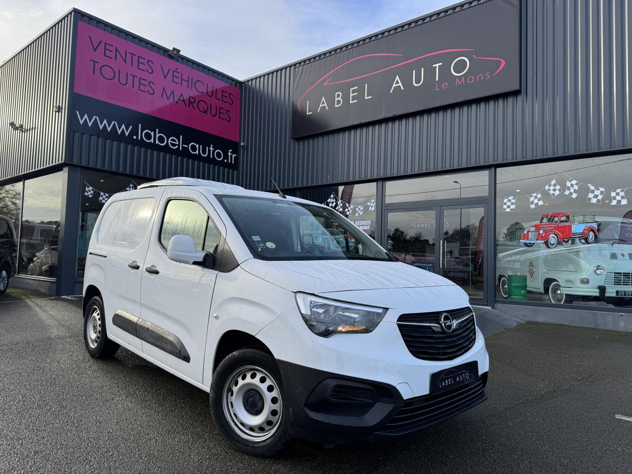 OPEL COMBO M 1.5 HDI 100CH FRIGORIFIQUE - Xe van chở hàng: hình 2 OPEL COMBO M 1.5 HDI 100CH FRIGORIFIQUE - Xe van chở hàng: hình 2