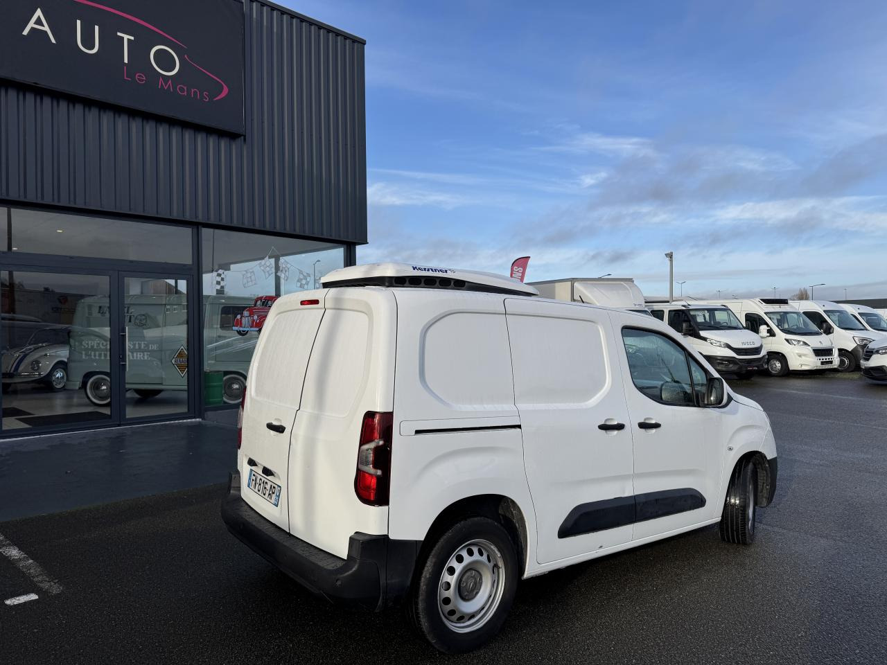 OPEL COMBO M 1.5 HDI 100CH FRIGORIFIQUE - Xe van chở hàng: hình 5 OPEL COMBO M 1.5 HDI 100CH FRIGORIFIQUE - Xe van chở hàng: hình 5