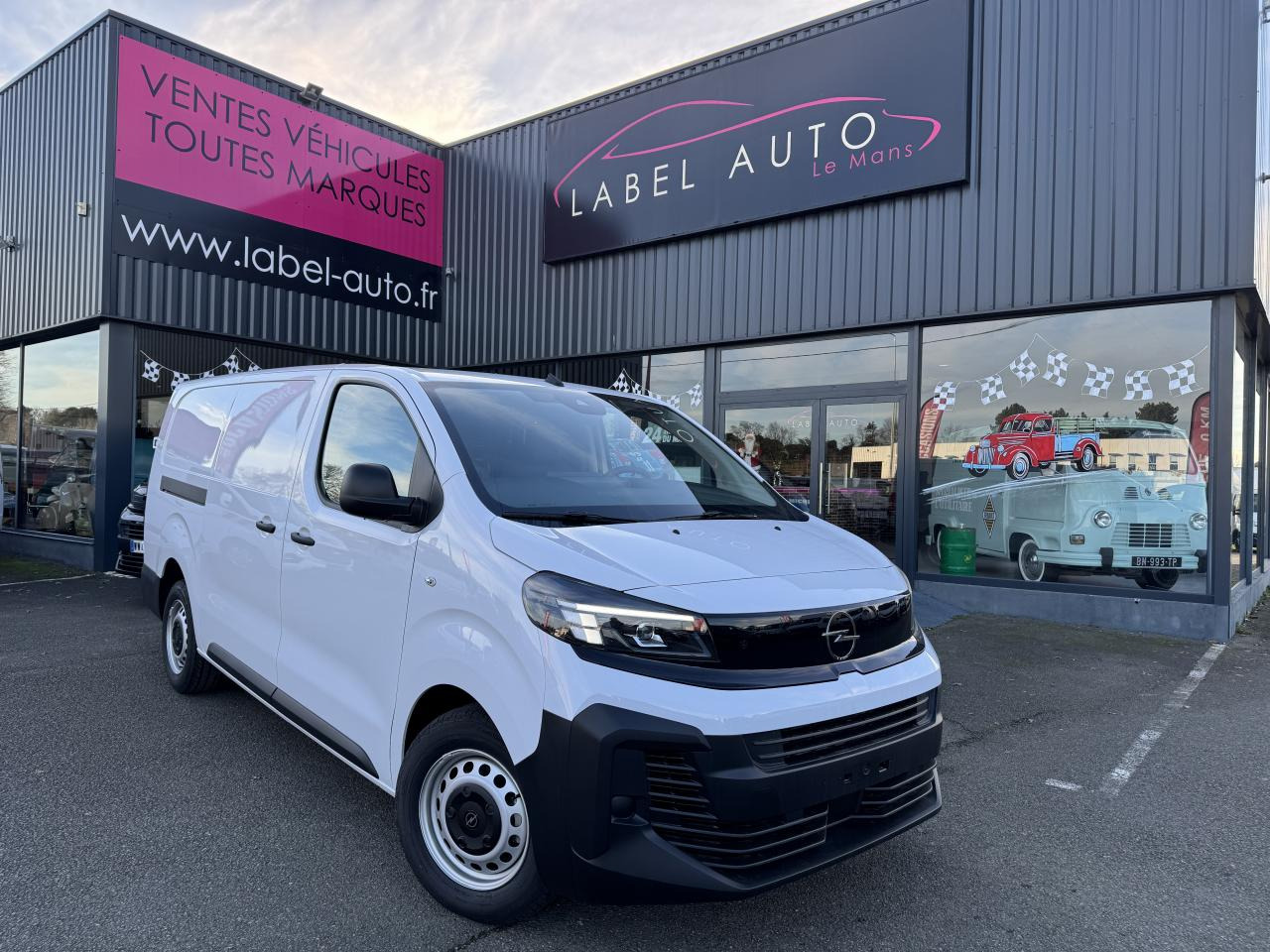 OPEL Vivaro XL 2.0 BlueHDi - 145CH EAT8 S&S FOURGON - Xe van chở hàng: hình 1 OPEL Vivaro XL 2.0 BlueHDi - 145CH EAT8 S&S FOURGON - Xe van chở hàng: hình 1