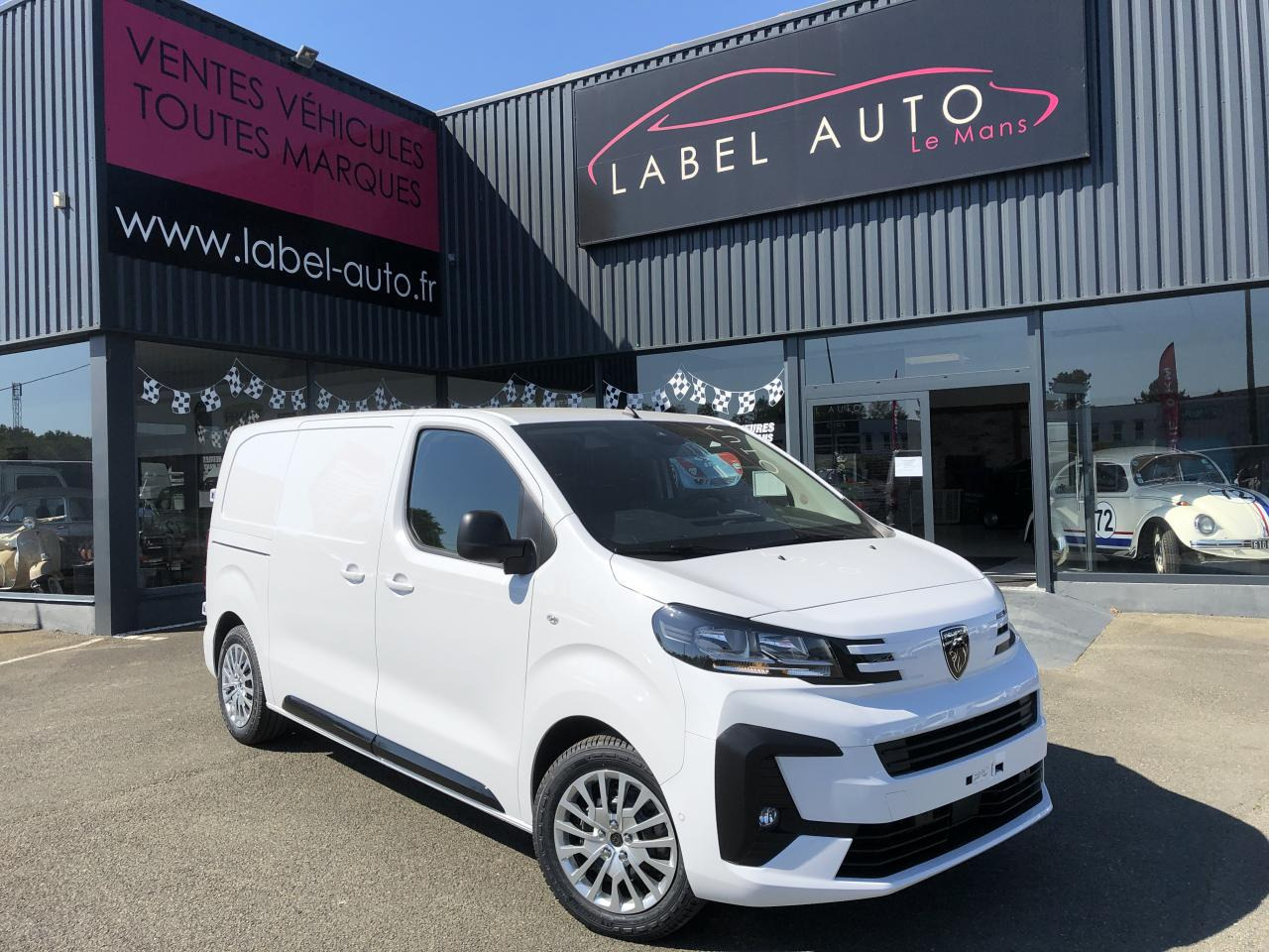 PEUGEOT Expert M 2.0 BlueHDi - 145 S&S - BV EAT8 III FOURGON Fourgon PHASE 2 - Xe van chở hàng: hình 1 PEUGEOT Expert M 2.0 BlueHDi - 145 S&S - BV EAT8 III FOURGON Fourgon PHASE 2 - Xe van chở hàng: hình 1