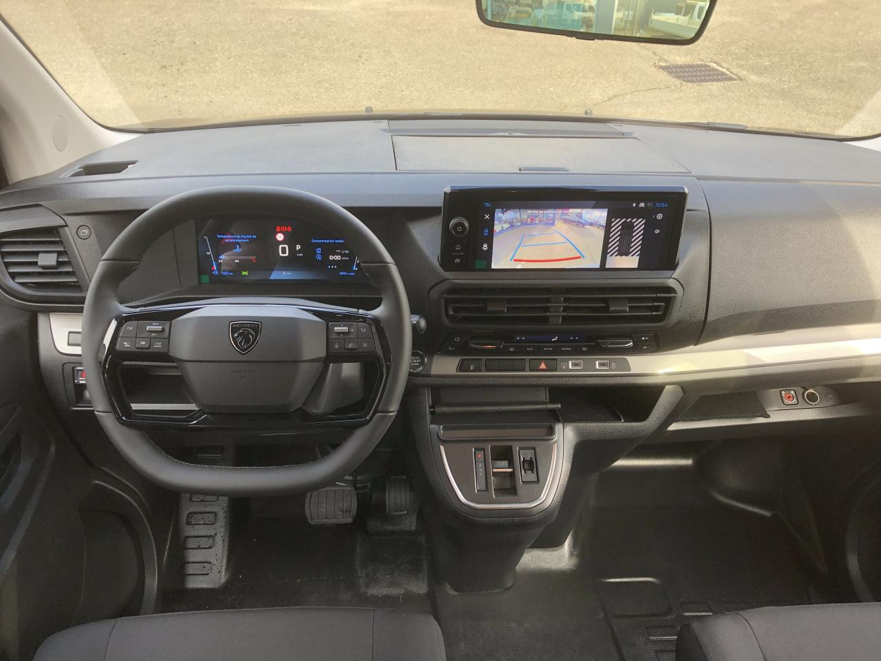 PEUGEOT Expert XL 2.0 BlueHDi - 180 S&S - BV EAT8 III CABINE APPROFONDIE Fourgon Cabine approfondie Fix - Xe van chở hàng: hình 4 PEUGEOT Expert XL 2.0 BlueHDi - 180 S&S - BV EAT8 III CABINE APPROFONDIE Fourgon Cabine approfondie Fix - Xe van chở hàng: hình 4