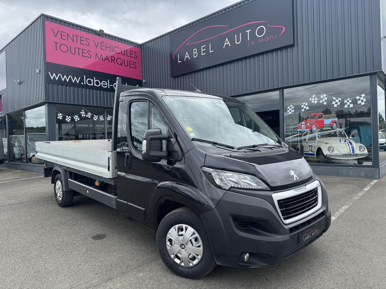Peugeot Boxer PEUGEOT 3T5 PLATEAU 4M20 2.2 HDI 140 CH PREMIUM - Xe tải nhỏ phẳng: hình 4 Peugeot Boxer PEUGEOT 3T5 PLATEAU 4M20 2.2 HDI 140 CH PREMIUM - Xe tải nhỏ phẳng: hình 4