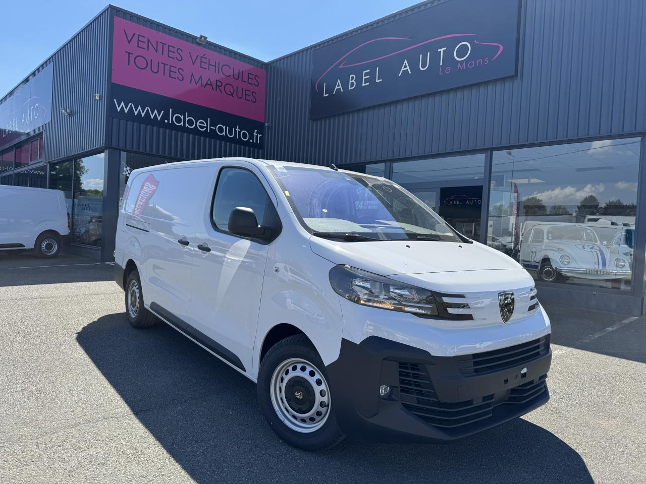 Peugeot Expert XL 2.0 BlueHDi - 145 III FOURGON Fourgon PHASE 2 - Xe van chở hàng: hình 1 Peugeot Expert XL 2.0 BlueHDi - 145 III FOURGON Fourgon PHASE 2 - Xe van chở hàng: hình 1