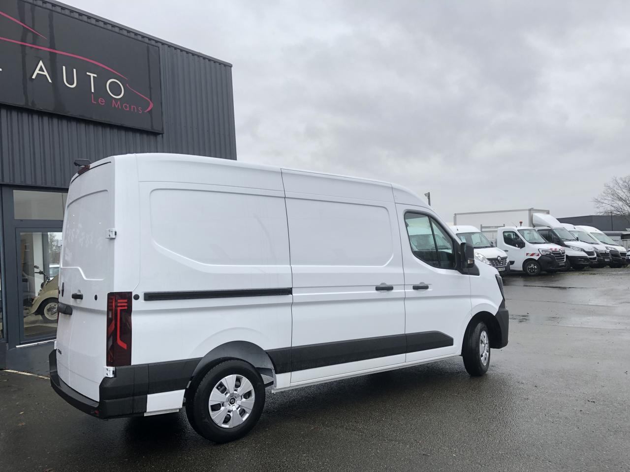 Xe van chở hàng RENAULT MASTER ADVANCE 3T5 L2H2 2.0 BLUE DCI 150 CH TRACTION: hình 7 Xe van chở hàng RENAULT MASTER ADVANCE 3T5 L2H2 2.0 BLUE DCI 150 CH TRACTION: hình 7