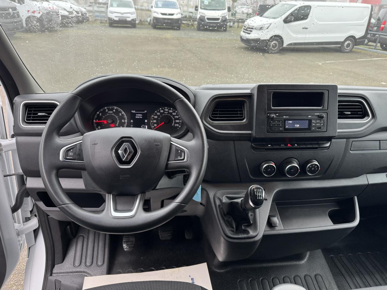RENAULT Master Confort R3500 L2 2.3 dCi - 130 III CHASSIS CABINE Châssis Cabine L2 Propulsion PHASE 3 - Xe tải nhỏ thùng kín: hình 5 RENAULT Master Confort R3500 L2 2.3 dCi - 130 III CHASSIS CABINE Châssis Cabine L2 Propulsion PHASE 3 - Xe tải nhỏ thùng kín: hình 5