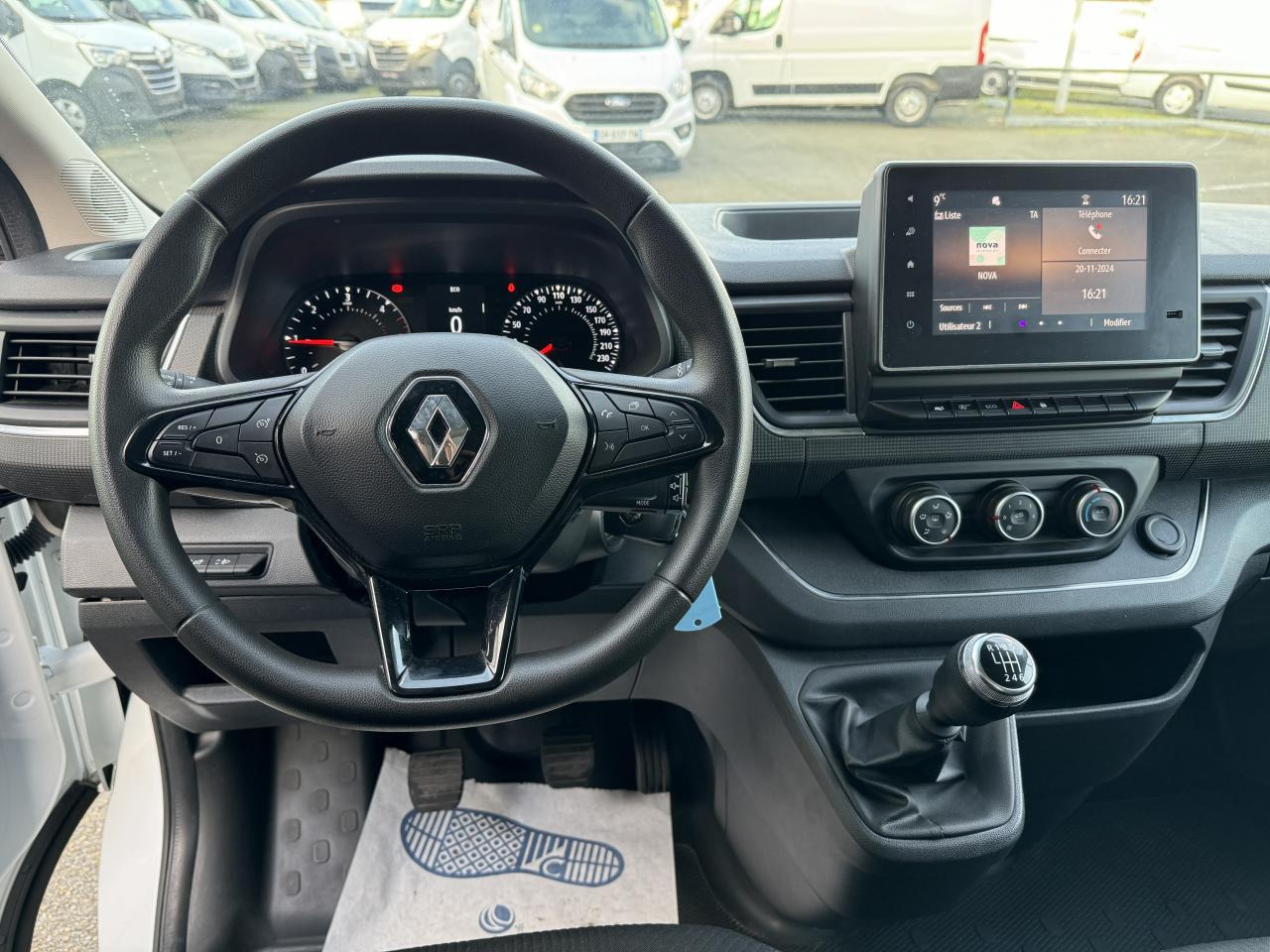 RENAULT Trafic L2H1 3000 Kg 2.0 Blue dCi - 130 III FOURGON Fourgon Grand Confort L2H1 PHASE 3 - Xe van chở hàng: hình 4 RENAULT Trafic L2H1 3000 Kg 2.0 Blue dCi - 130 III FOURGON Fourgon Grand Confort L2H1 PHASE 3 - Xe van chở hàng: hình 4