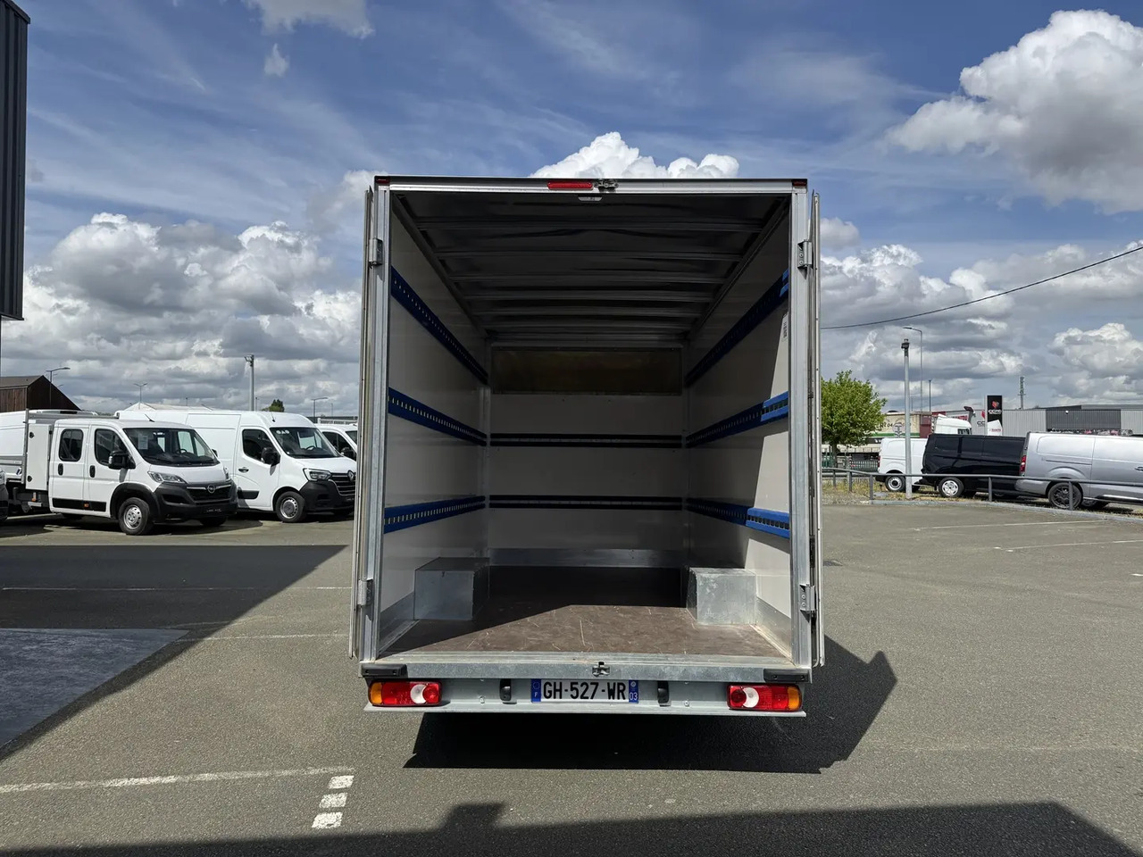 Renault Master F3500 L3H1 2.3 BLUE DCI 145CH CONFORT EUROVI - Xe tải nhỏ thùng kín: hình 2 Renault Master F3500 L3H1 2.3 BLUE DCI 145CH CONFORT EUROVI - Xe tải nhỏ thùng kín: hình 2