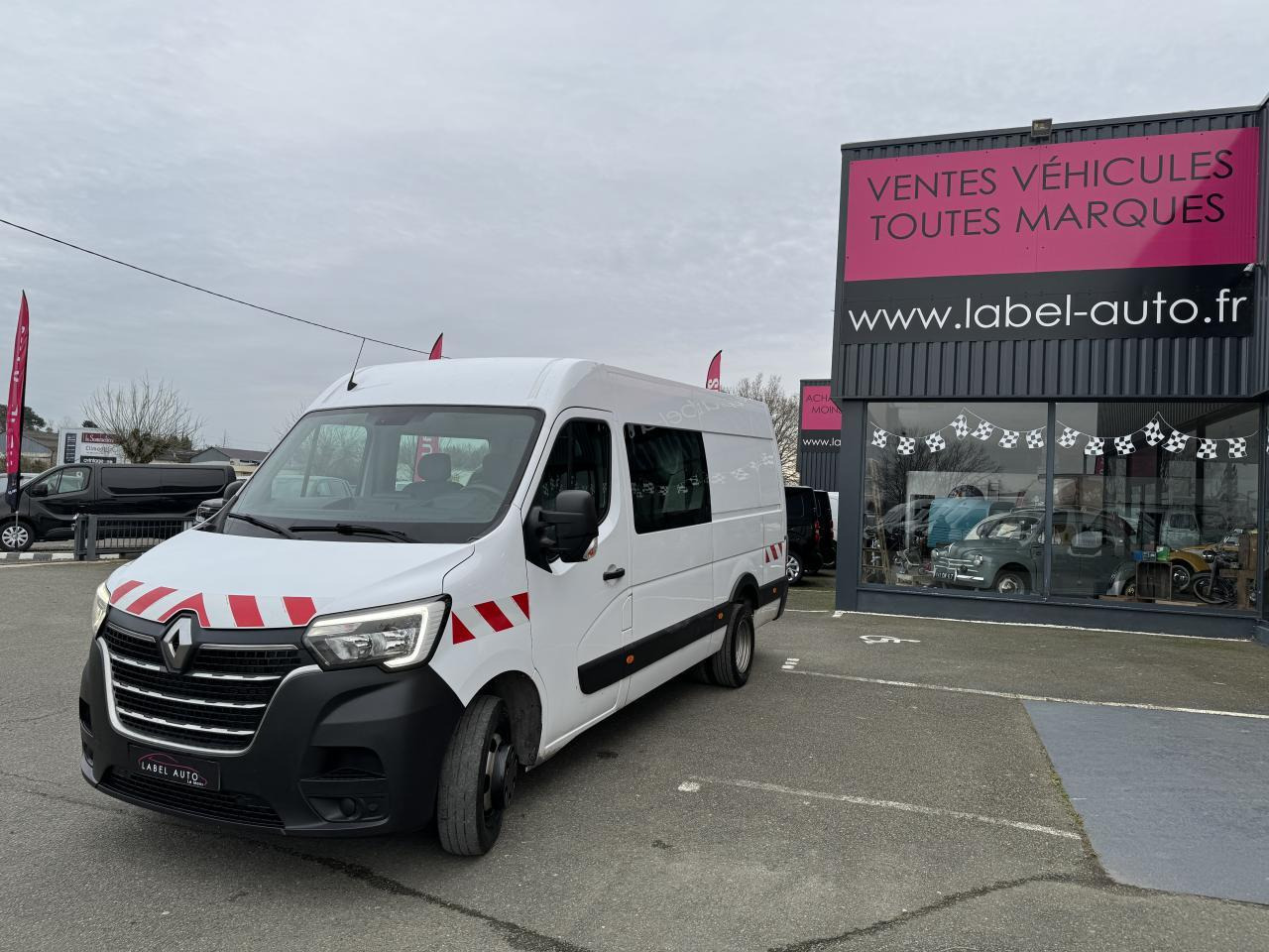 Xe tải van Renault Master F3500 L3H2 2.3 BLUE DCI 135CH CABINE APPROFONDIE 6 PLACES GRAND CONFORT: hình 7