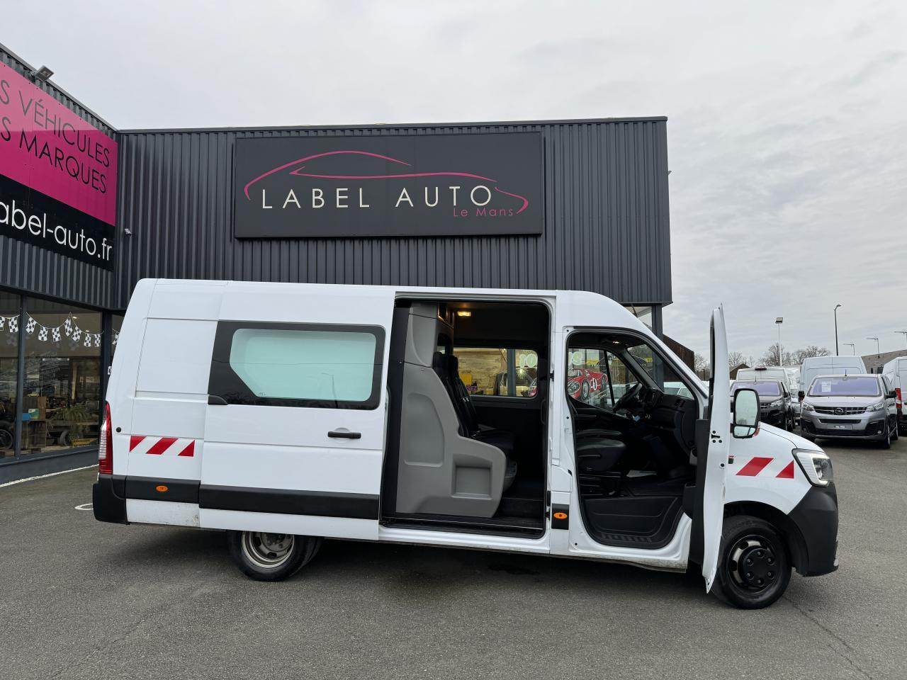 Renault Master F3500 L3H2 2.3 BLUE DCI 135CH CABINE APPROFONDIE 6 PLACES GRAND CONFORT - Xe tải van: hình 1 Renault Master F3500 L3H2 2.3 BLUE DCI 135CH CABINE APPROFONDIE 6 PLACES GRAND CONFORT - Xe tải van: hình 1