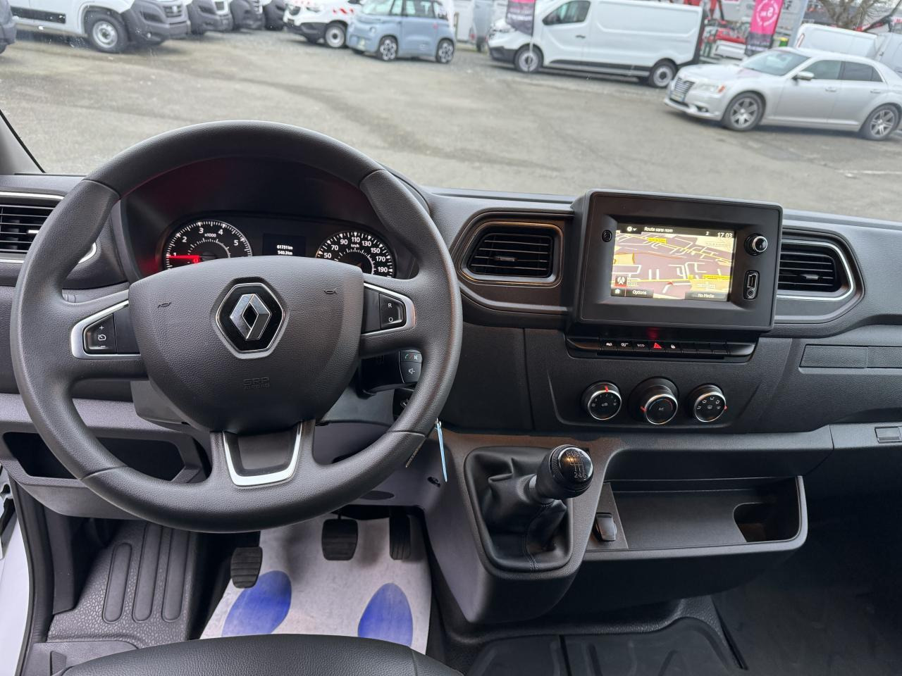 Renault Master F3500 L3H2 2.3 BLUE DCI 135CH CABINE APPROFONDIE 6 PLACES GRAND CONFORT - Xe tải van: hình 4 Renault Master F3500 L3H2 2.3 BLUE DCI 135CH CABINE APPROFONDIE 6 PLACES GRAND CONFORT - Xe tải van: hình 4