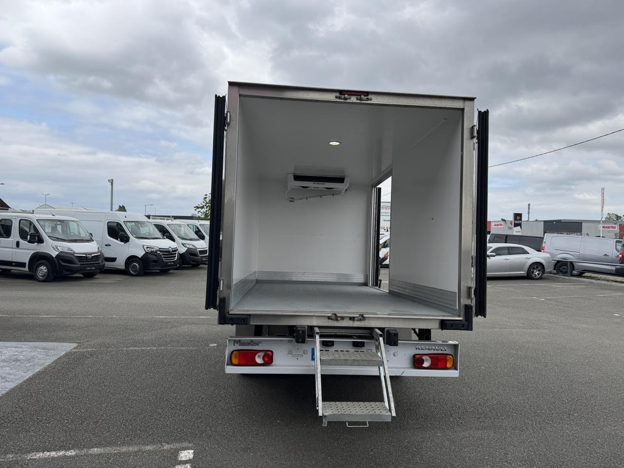 Renault Master FRIGORIFIQUE RJ3500 L3 2.3 BLUE DCI 165CH CAISSE 12M3 - Xe van đông lạnh: hình 1 Renault Master FRIGORIFIQUE RJ3500 L3 2.3 BLUE DCI 165CH CAISSE 12M3 - Xe van đông lạnh: hình 1