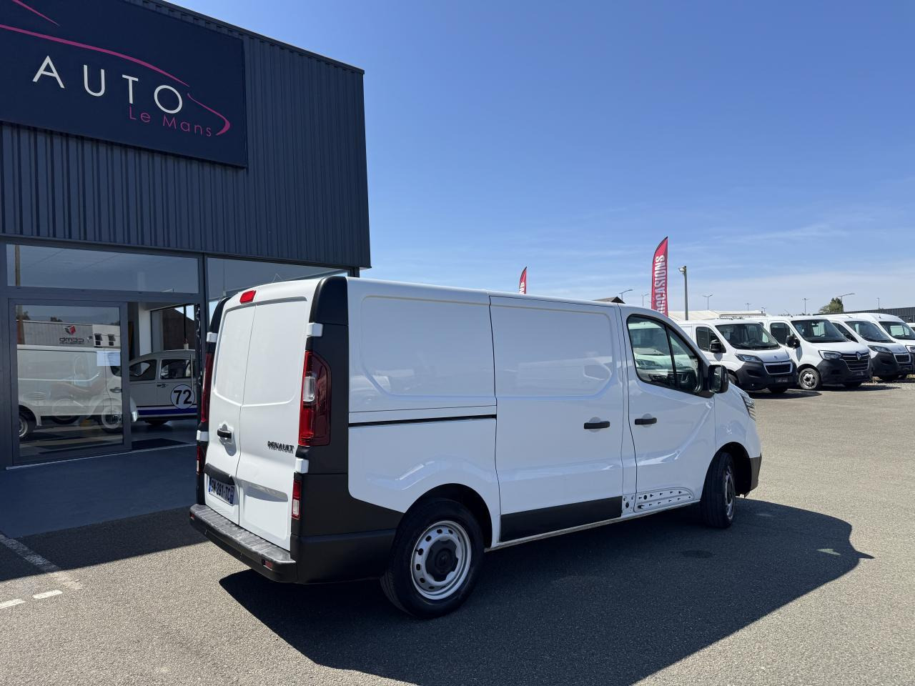 Renault Trafic L1H1 2T8 2.0 BLUE DCI 130CH GRAND CONFORT - Xe van chở hàng: hình 5 Renault Trafic L1H1 2T8 2.0 BLUE DCI 130CH GRAND CONFORT - Xe van chở hàng: hình 5