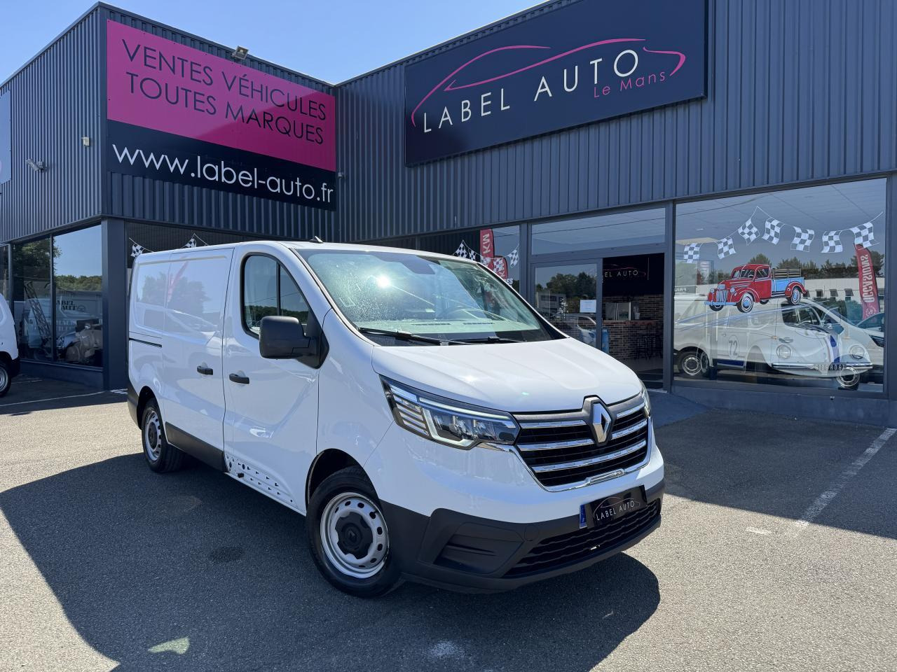 Renault Trafic L1H1 2T8 2.0 BLUE DCI 130CH GRAND CONFORT - Xe van chở hàng: hình 1 Renault Trafic L1H1 2T8 2.0 BLUE DCI 130CH GRAND CONFORT - Xe van chở hàng: hình 1