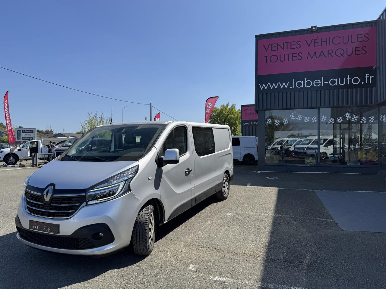 Renault Trafic L2H1 2.0 DCI 145CH CABINE APPROFONDIE 6 PLACES CONFORT EDC - Xe tải van: hình 4 Renault Trafic L2H1 2.0 DCI 145CH CABINE APPROFONDIE 6 PLACES CONFORT EDC - Xe tải van: hình 4