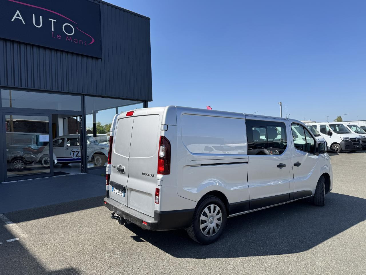 Renault Trafic L2H1 2.0 DCI 145CH CABINE APPROFONDIE 6 PLACES CONFORT EDC - Xe tải van: hình 3 Renault Trafic L2H1 2.0 DCI 145CH CABINE APPROFONDIE 6 PLACES CONFORT EDC - Xe tải van: hình 3