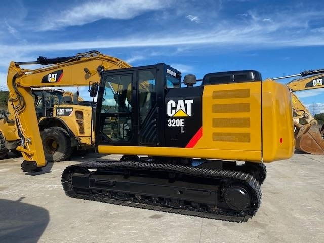 CAT 320 EL - Máy xúc bánh xích: hình 2 CAT 320 EL - Máy xúc bánh xích: hình 2