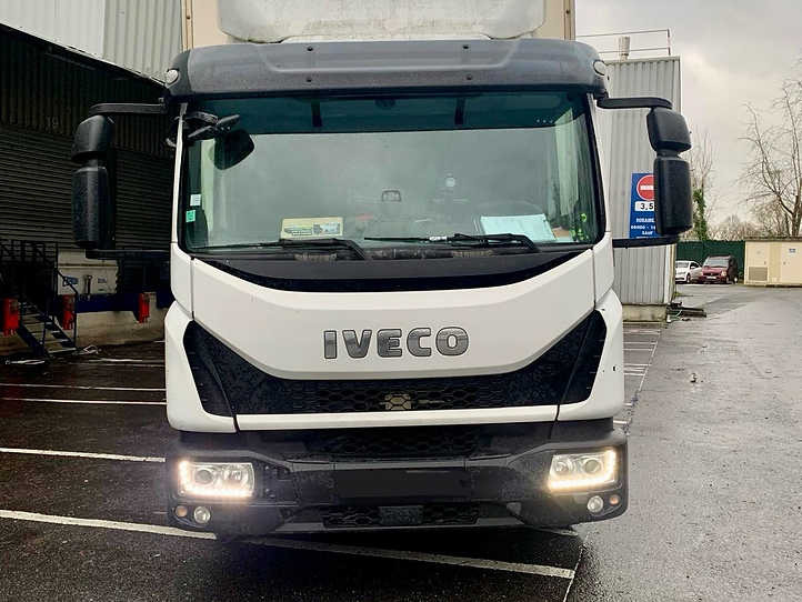 Iveco Eurocargo 120el22 - Xe tải hộp: hình 2 Iveco Eurocargo 120el22 - Xe tải hộp: hình 2