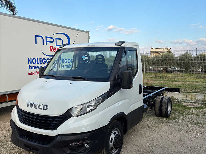 Iveco Daily 35c16 - Xe tải nhỏ: hình 1 Iveco Daily 35c16 - Xe tải nhỏ: hình 1