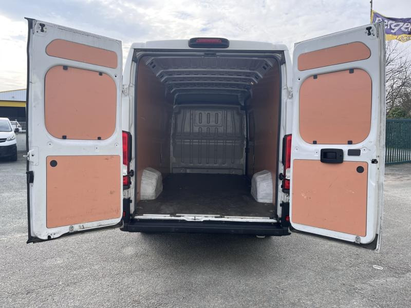 FIAT DUCATO XLH2 140CV - Xe van chở hàng: hình 3 FIAT DUCATO XLH2 140CV - Xe van chở hàng: hình 3