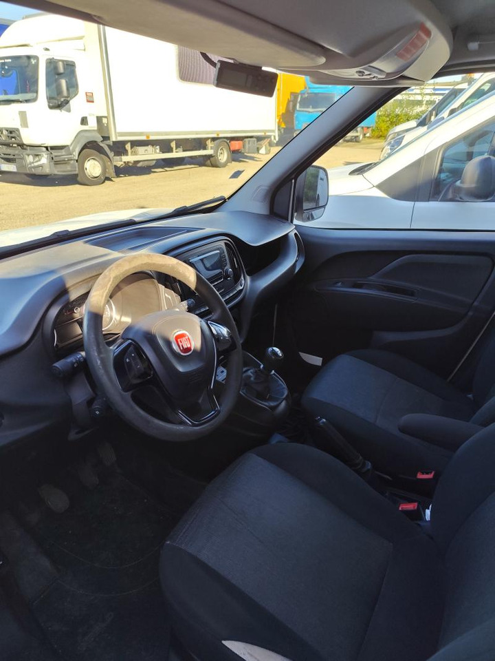 Fiat Doblo Maxi 105 cv PC avec caisse frigorifique - Xe van đông lạnh: hình 3 Fiat Doblo Maxi 105 cv PC avec caisse frigorifique - Xe van đông lạnh: hình 3