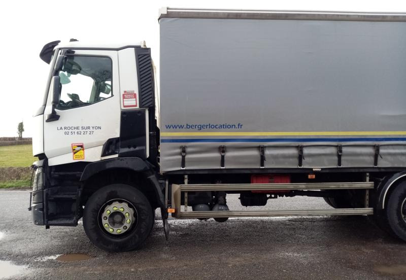 RENAULT C 42M3 380 CV RIDEAUX 6x2 - Xe tải thùng mui bạt: hình 4 RENAULT C 42M3 380 CV RIDEAUX 6x2 - Xe tải thùng mui bạt: hình 4